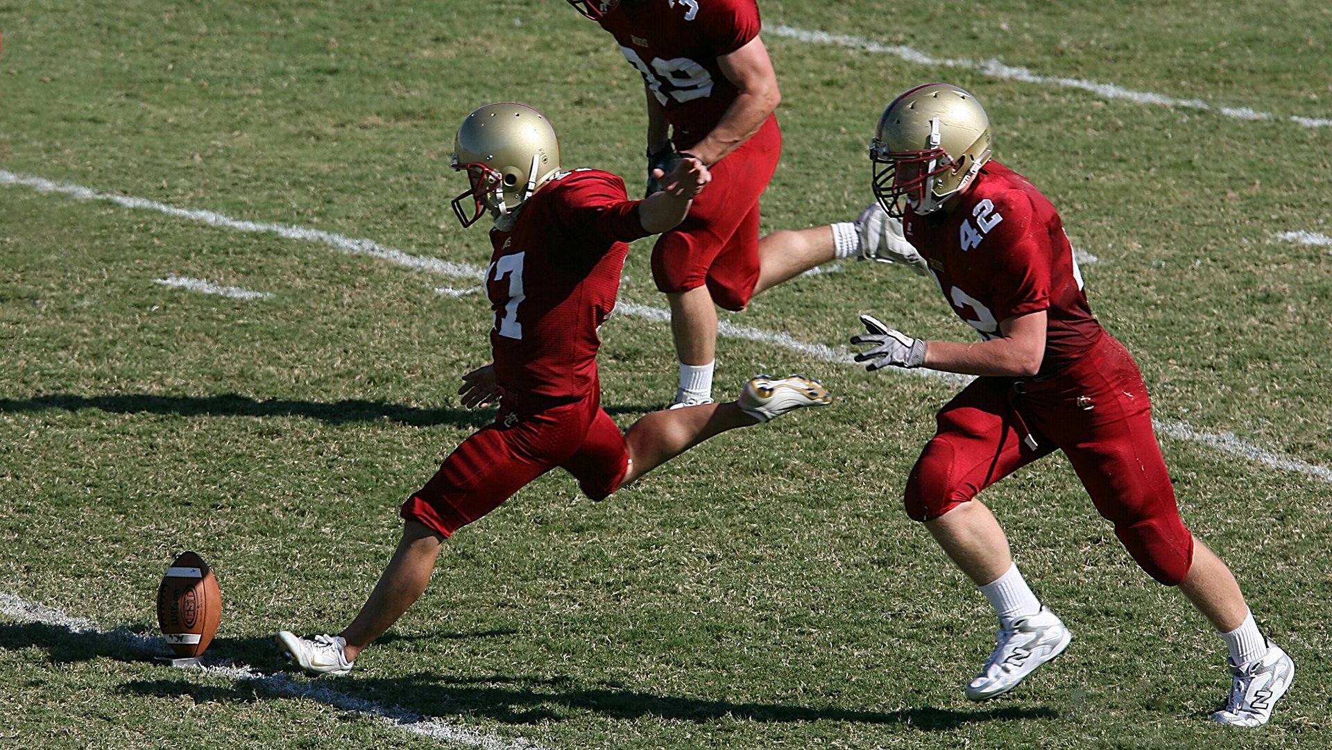 中国足球国家队提升国际比赛竞技水平，中国国家足球队国际排名
